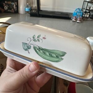 Pfaltzgraff Ceramic Butter Dish with Green Pea Pod Design